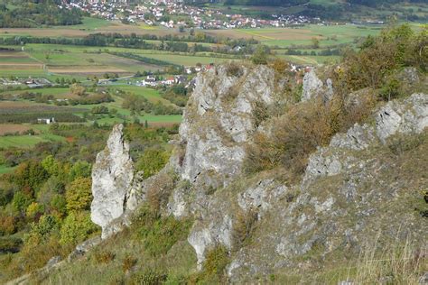  Die Steinerne Frau von Ustym: Ein Mystisches Meisterwerk aus Stein und Geschichte!